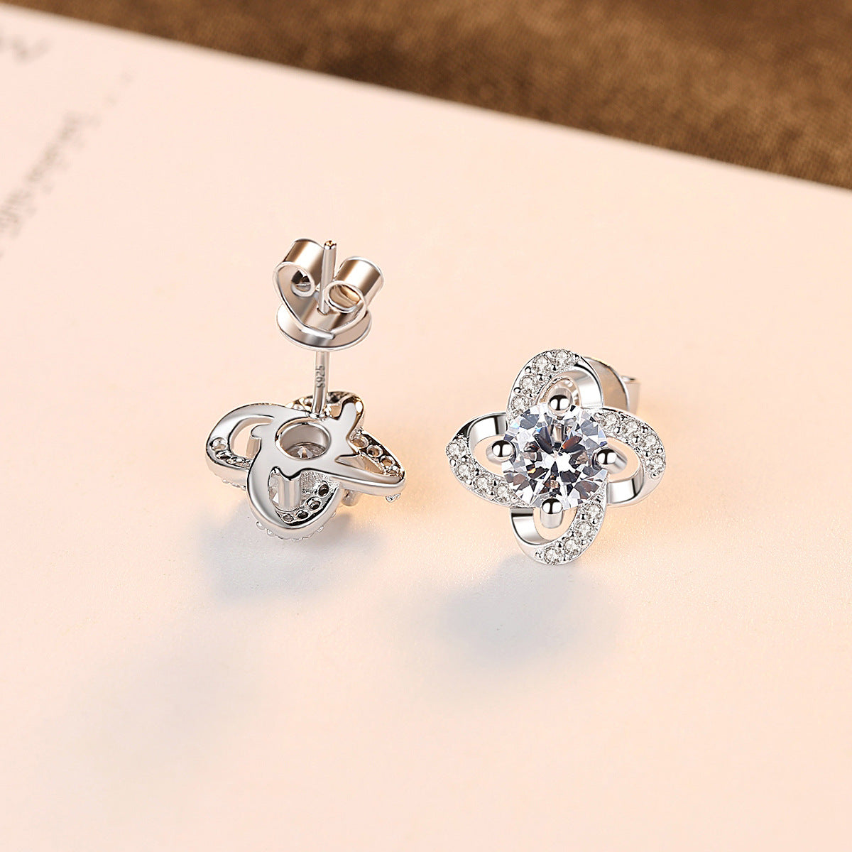 Mea Clover Stud Earrings