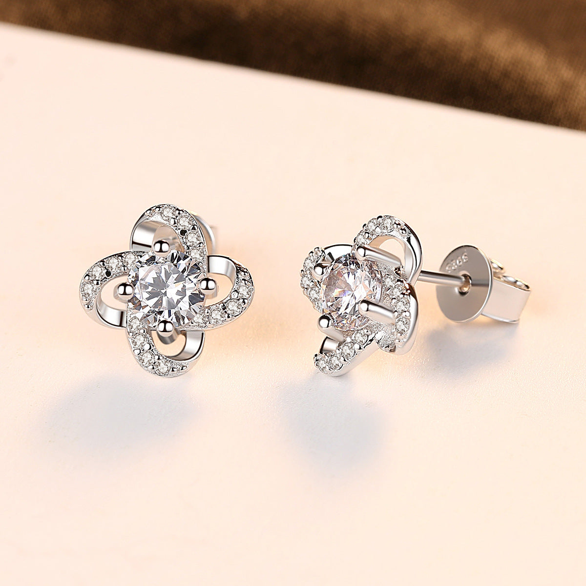 Mea Clover Stud Earrings
