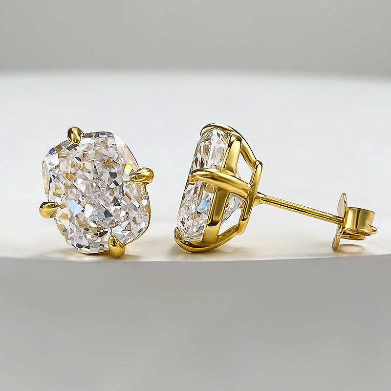 Aria Oval Moissanite Stud Earrings